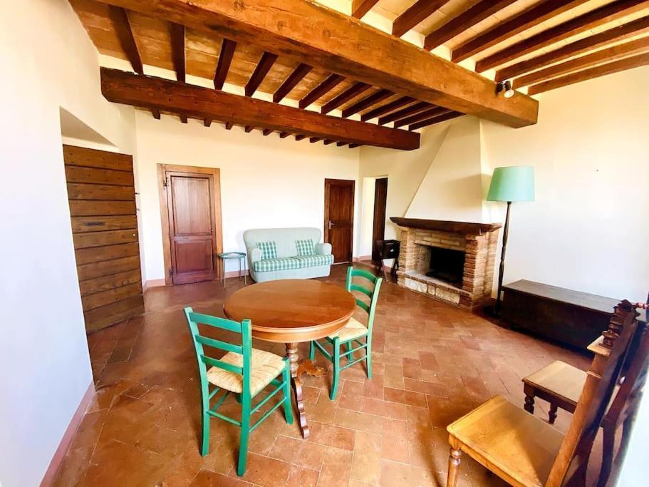 Casa Vacanze Luna Тоди Экстерьер фото