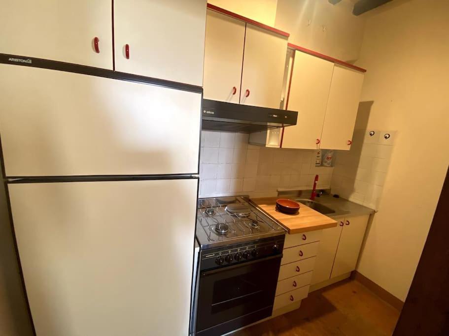Casa Vacanze Luna Тоди Экстерьер фото